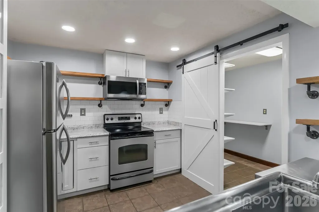 7820 Greenville Highway Brevard NC 28712