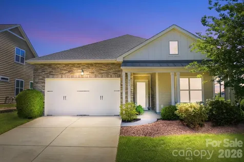 261 Stone Mountain Way Denver NC 28037