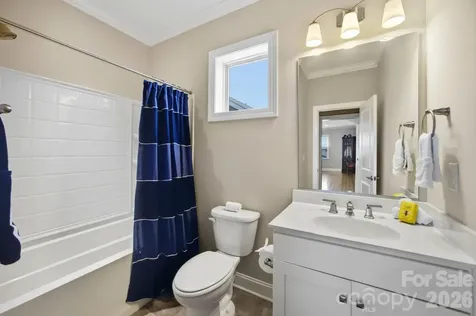 261 Stone Mountain Way Denver NC 28037