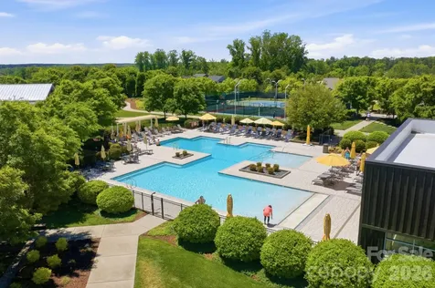 261 Stone Mountain Way Denver NC 28037