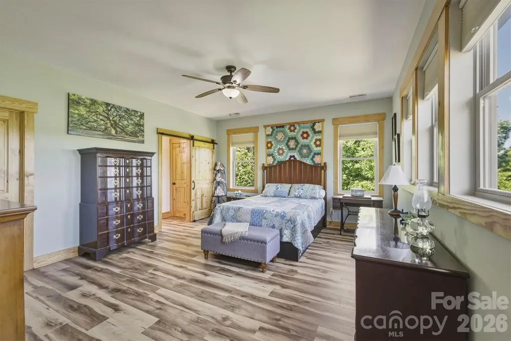5564 Table View Lane Lenoir NC 28645