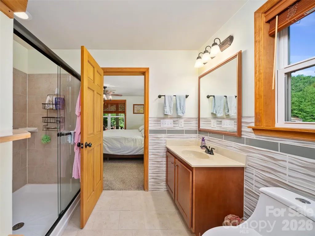 326 Ewart Wilson Road Burnsville NC 28714