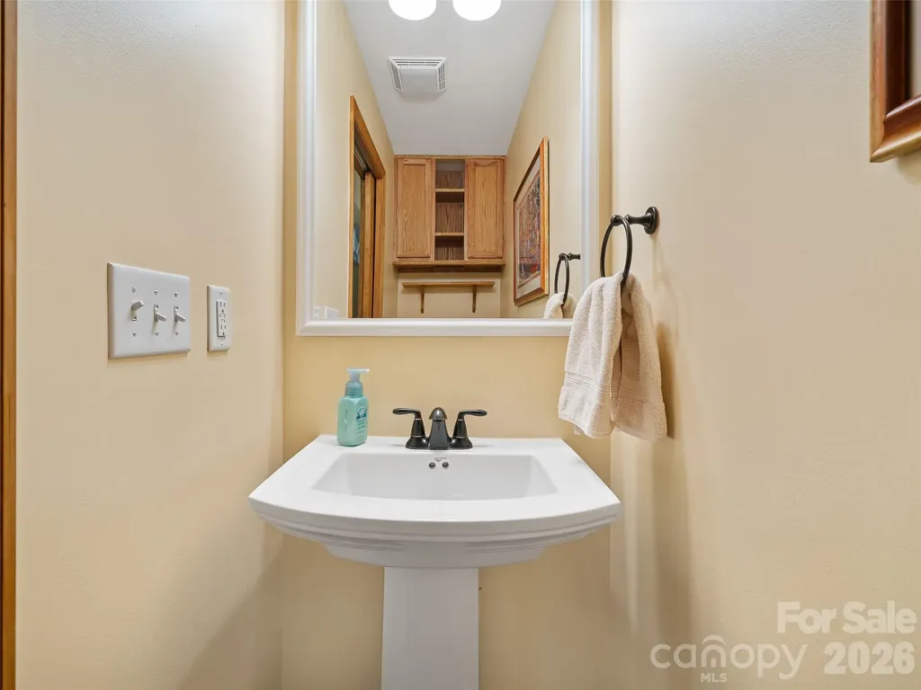 326 Ewart Wilson Road Burnsville NC 28714