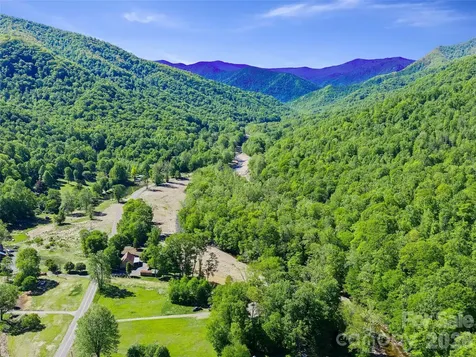 326 Ewart Wilson Road Burnsville NC 28714