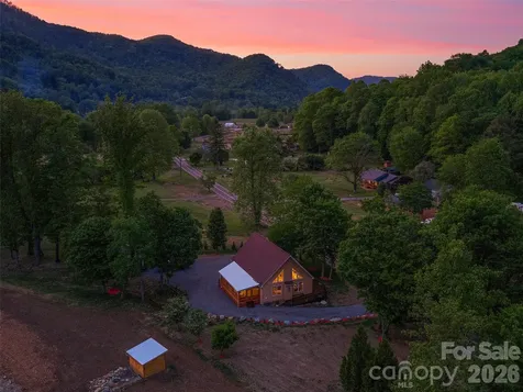 326 Ewart Wilson Road Burnsville NC 28714