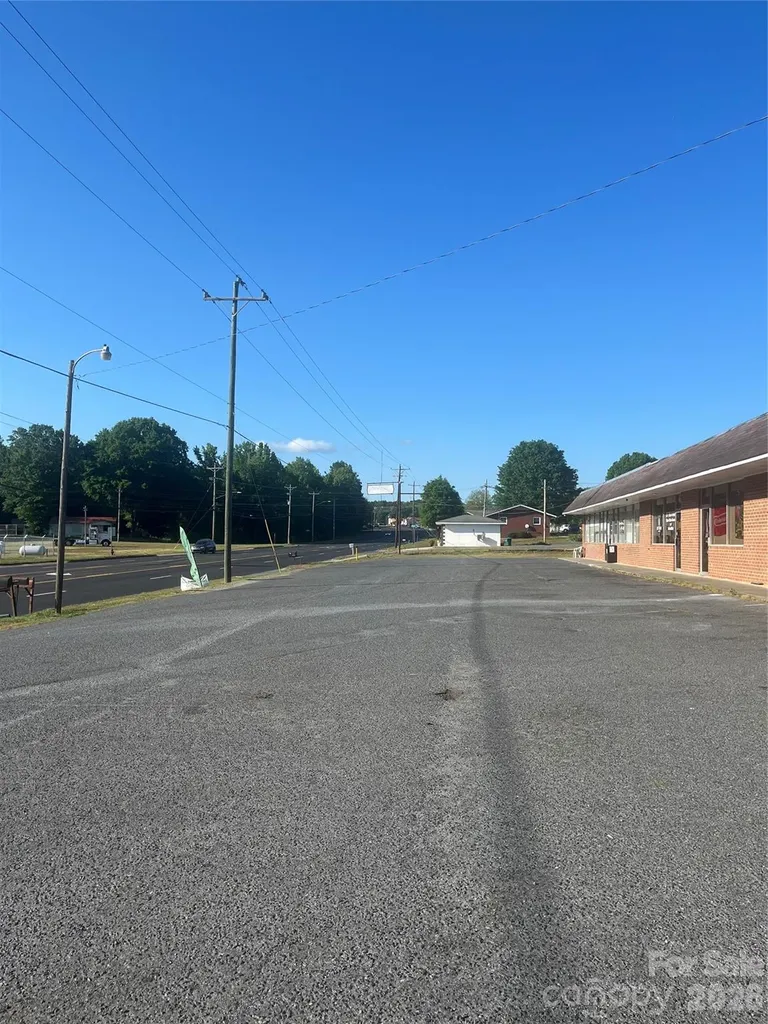 1614 Us 52 Highway Albemarle NC 28001