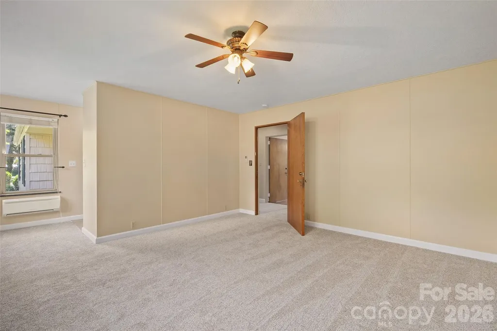 142 Country Club Drive Waynesville NC 28786