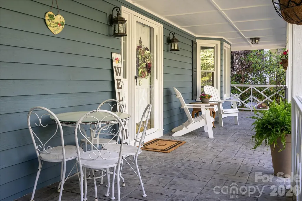 43 Tree Top Drive Arden NC 28704