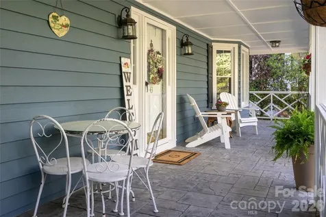 43 Tree Top Drive Arden NC 28704