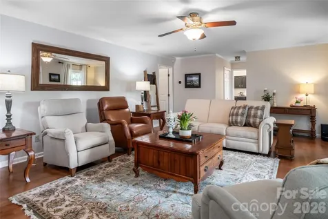 43 Tree Top Drive Arden NC 28704