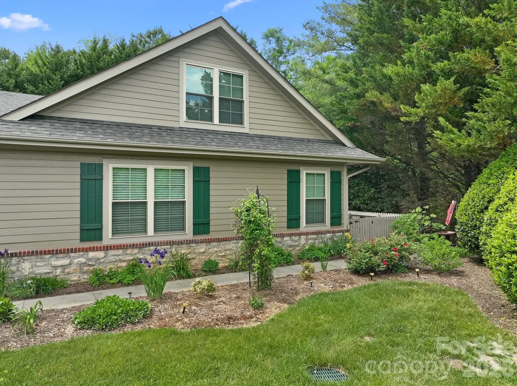 Swannanoa NC, 11 Outlook Circle