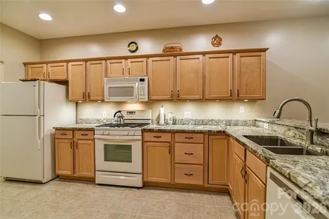 11 Outlook Circle Swannanoa NC 28778