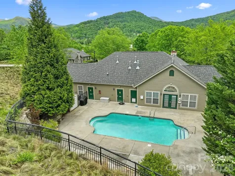 11 Outlook Circle Swannanoa NC 28778