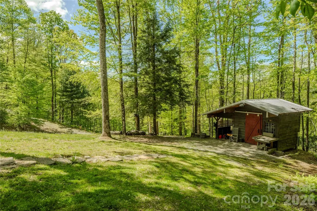 7660 Greenville Highway Brevard NC 28712