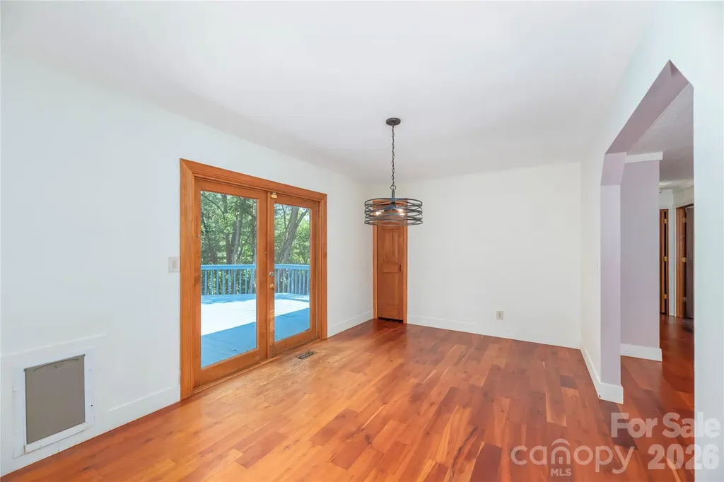 35 Mckinney Road Asheville NC 28805