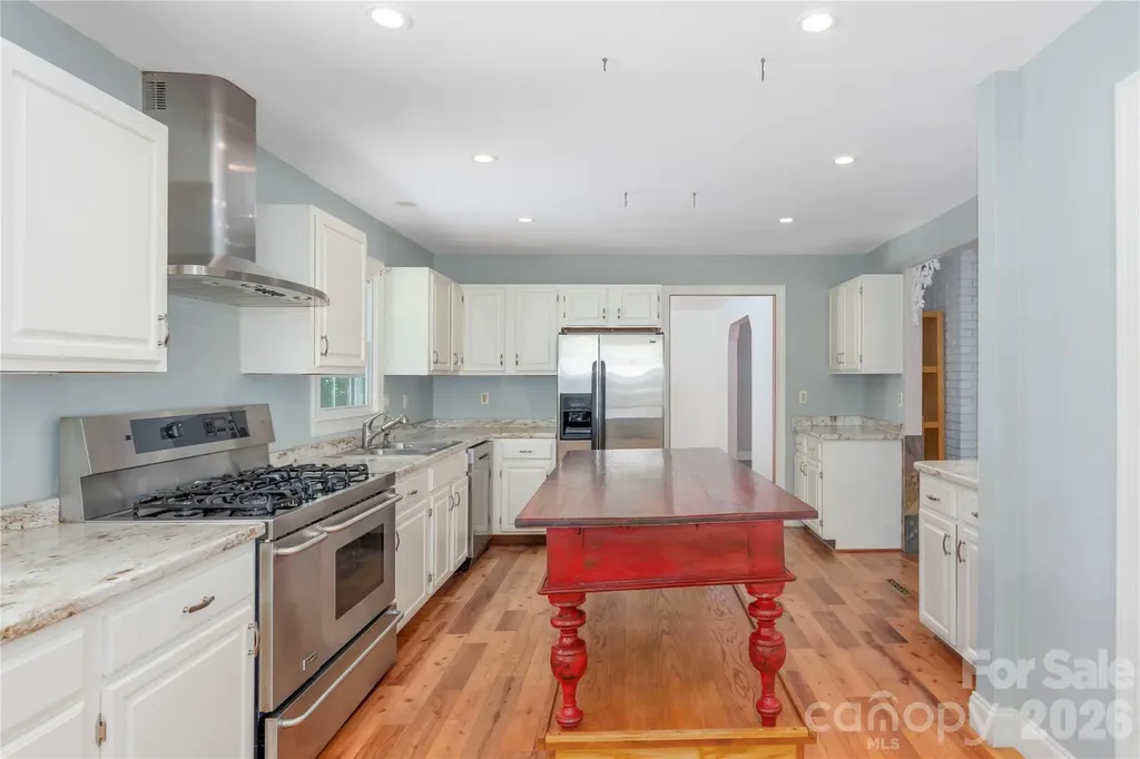 35 Mckinney Road Asheville NC 28805