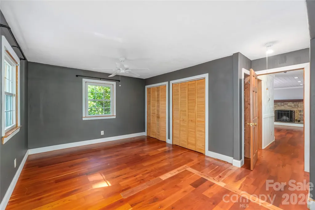 35 Mckinney Road Asheville NC 28805