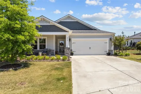 2012 Hyacinth Court Denver NC 28037