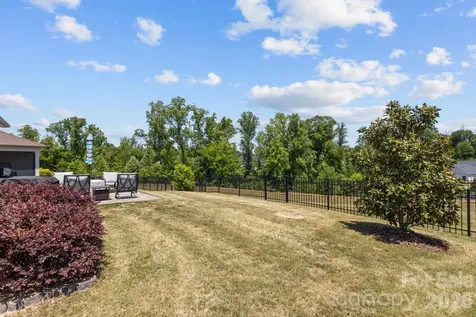 2012 Hyacinth Court Denver NC 28037