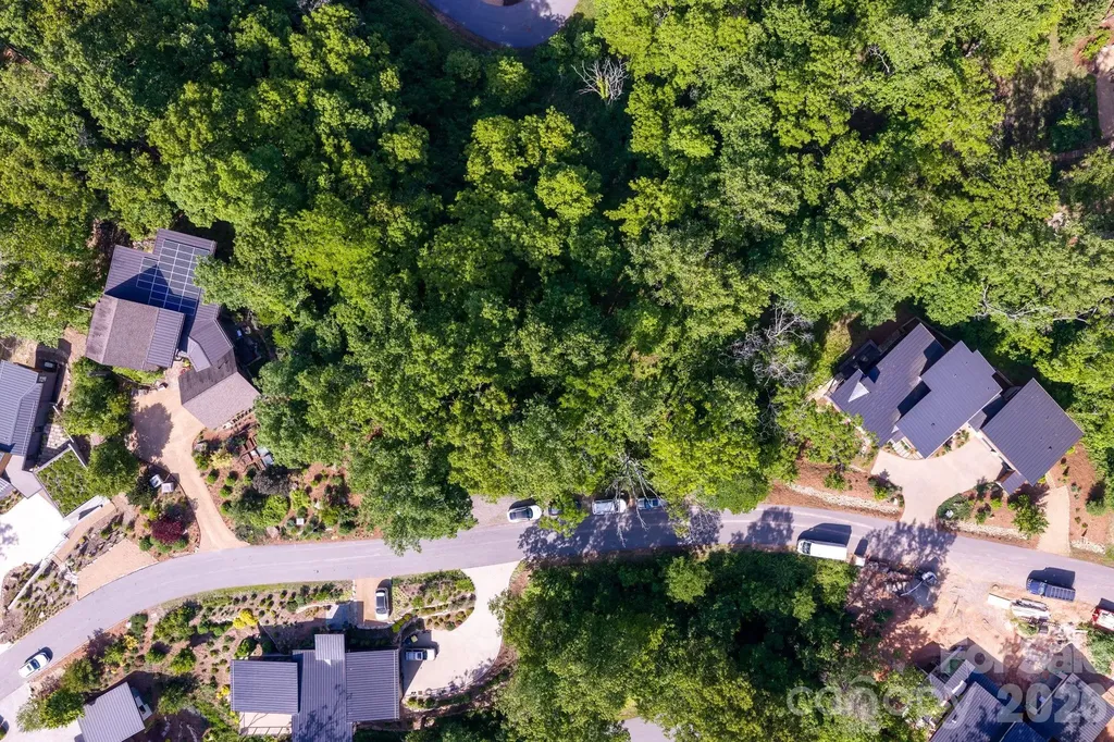 17 Tulip Poplar Trail Asheville NC 28804