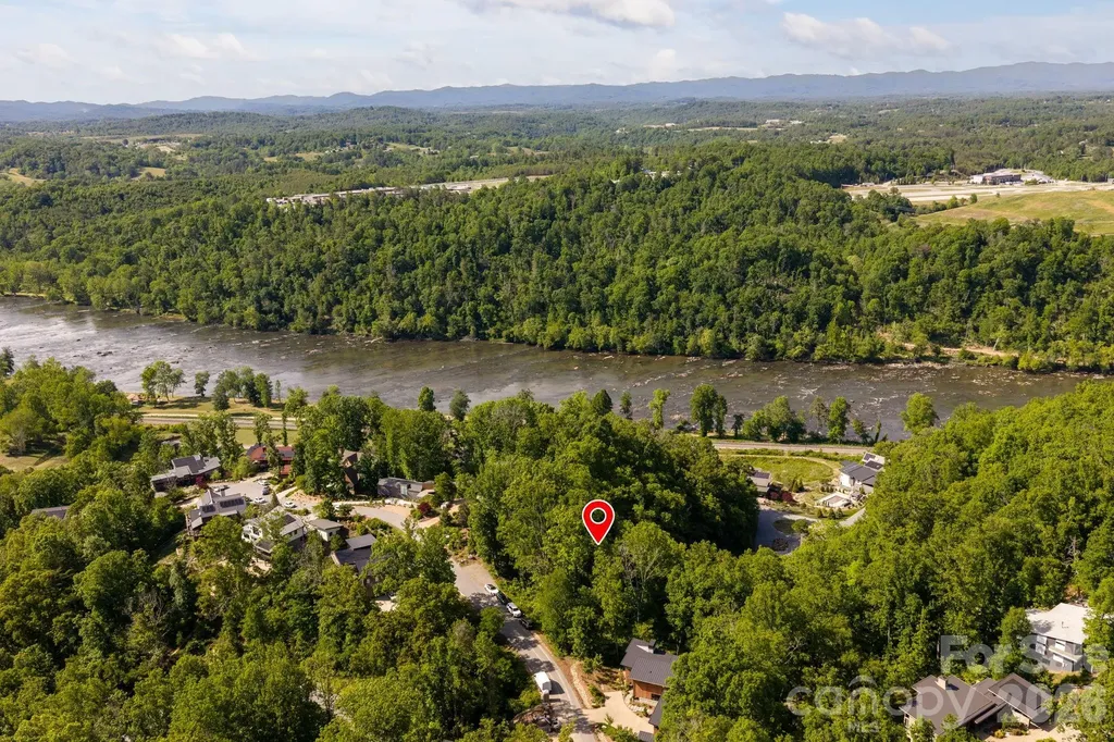 17 Tulip Poplar Trail Asheville NC 28804