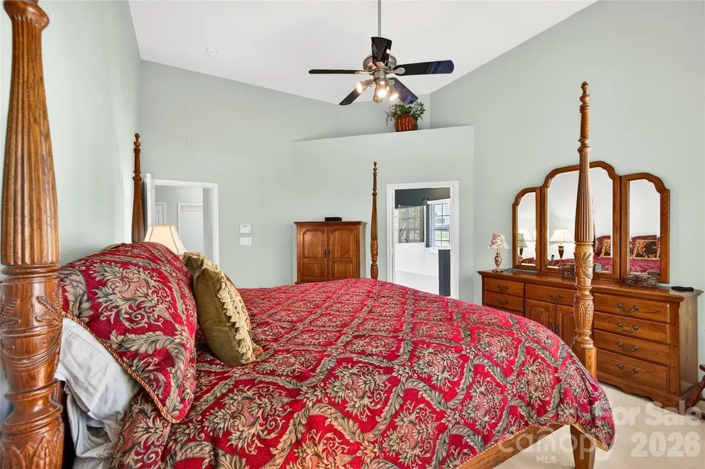 1918 Weighmont Court Charlotte NC 28227