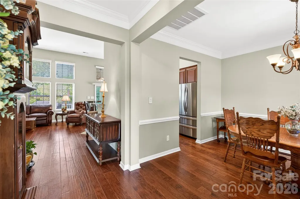 1918 Weighmont Court Charlotte NC 28227