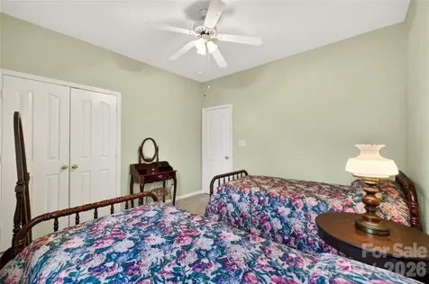 1918 Weighmont Court Charlotte NC 28227