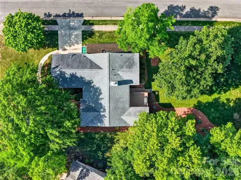 1918 Weighmont Court Charlotte NC 28227