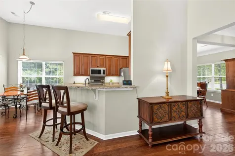 1918 Weighmont Court Charlotte NC 28227