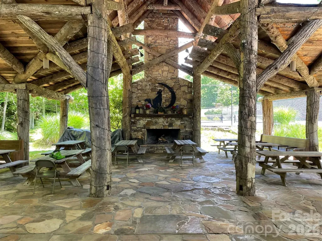 524 Mcdaris Loop Drive Mars Hill NC 28754