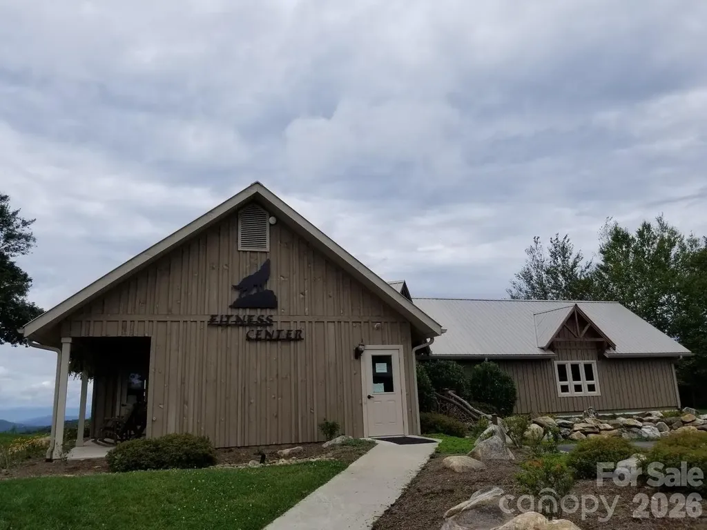 524 Mcdaris Loop Drive Mars Hill NC 28754