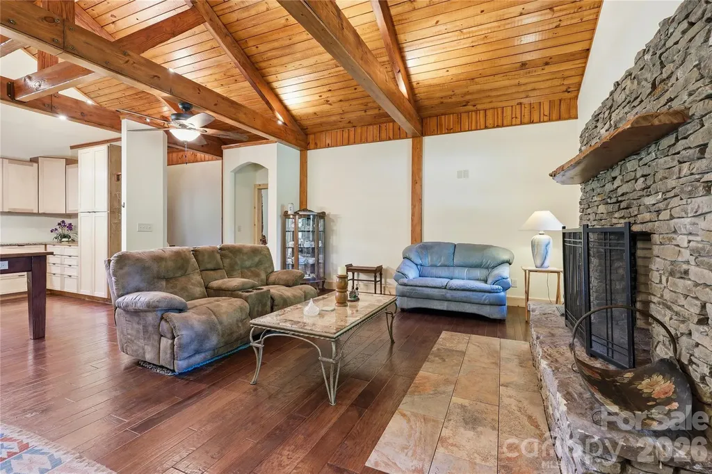 3540 Fork Creek Road Saluda NC 28773
