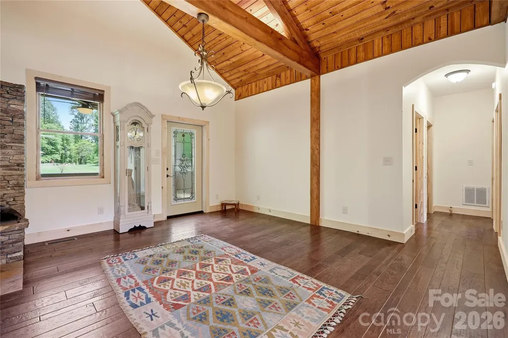 3540 Fork Creek Road Saluda NC 28773