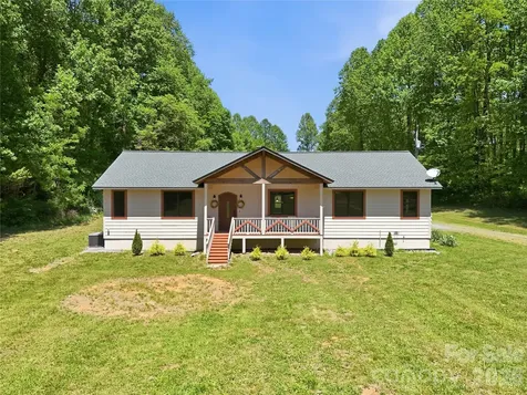 3540 Fork Creek Road Saluda NC 28773