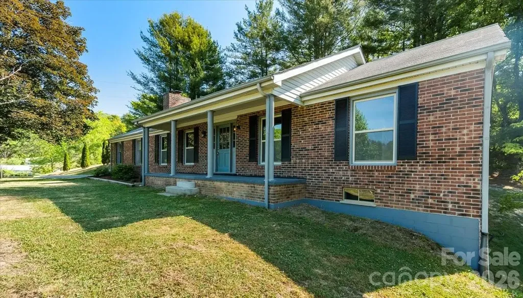 14 Jack Sullins Road Spruce Pine NC 28777