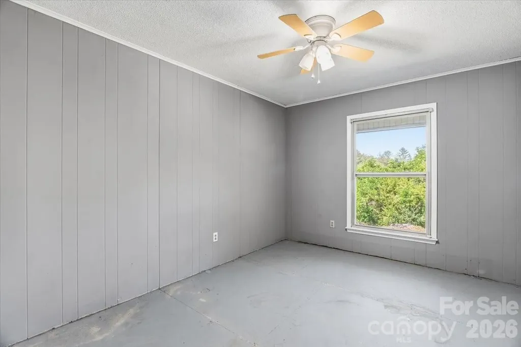 14 Jack Sullins Road Spruce Pine NC 28777