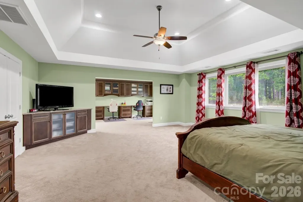 125 Leeward Shoals Lane Mooresville NC 28117