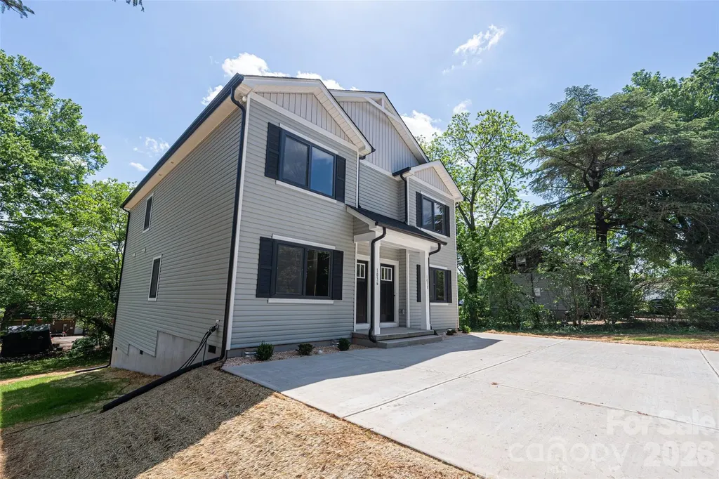 1036 12th Street NE Hickory NC 28601