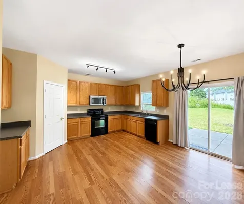 2223 Savannah Hills Drive Matthews NC 28105