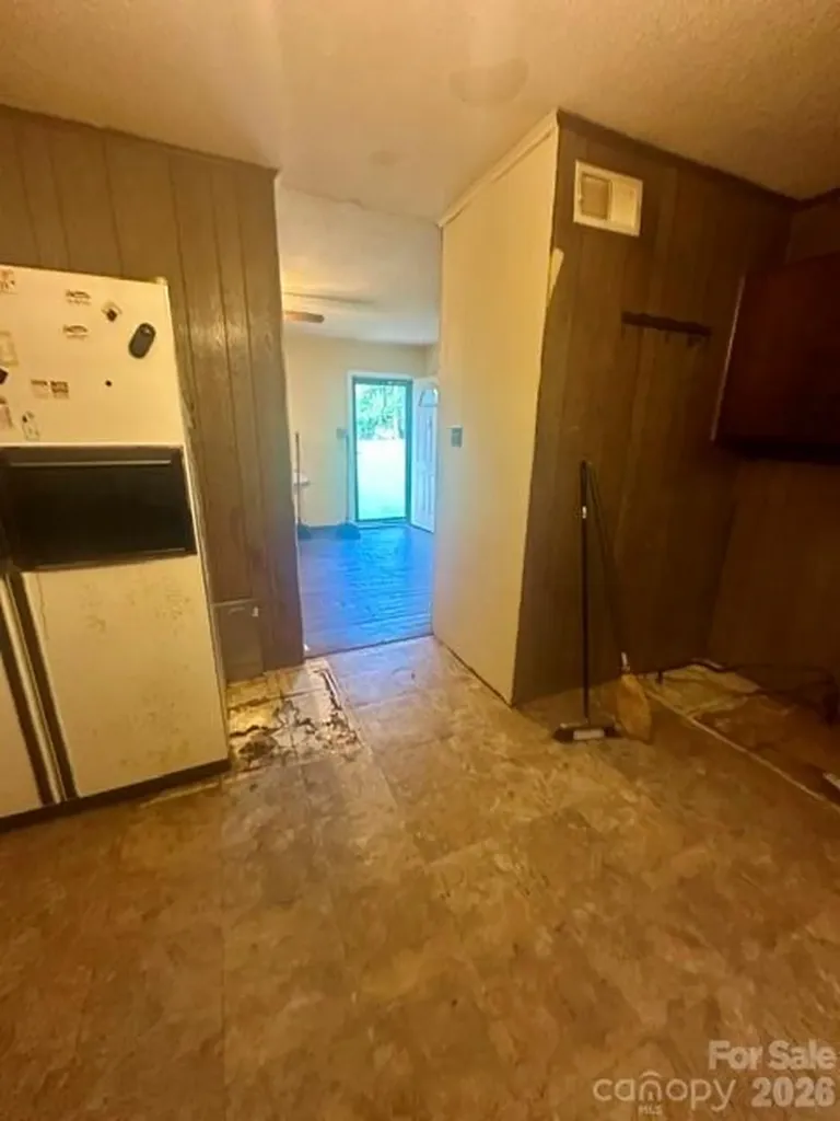 912 Old Hickory Grove Road Mount Holly NC 28120