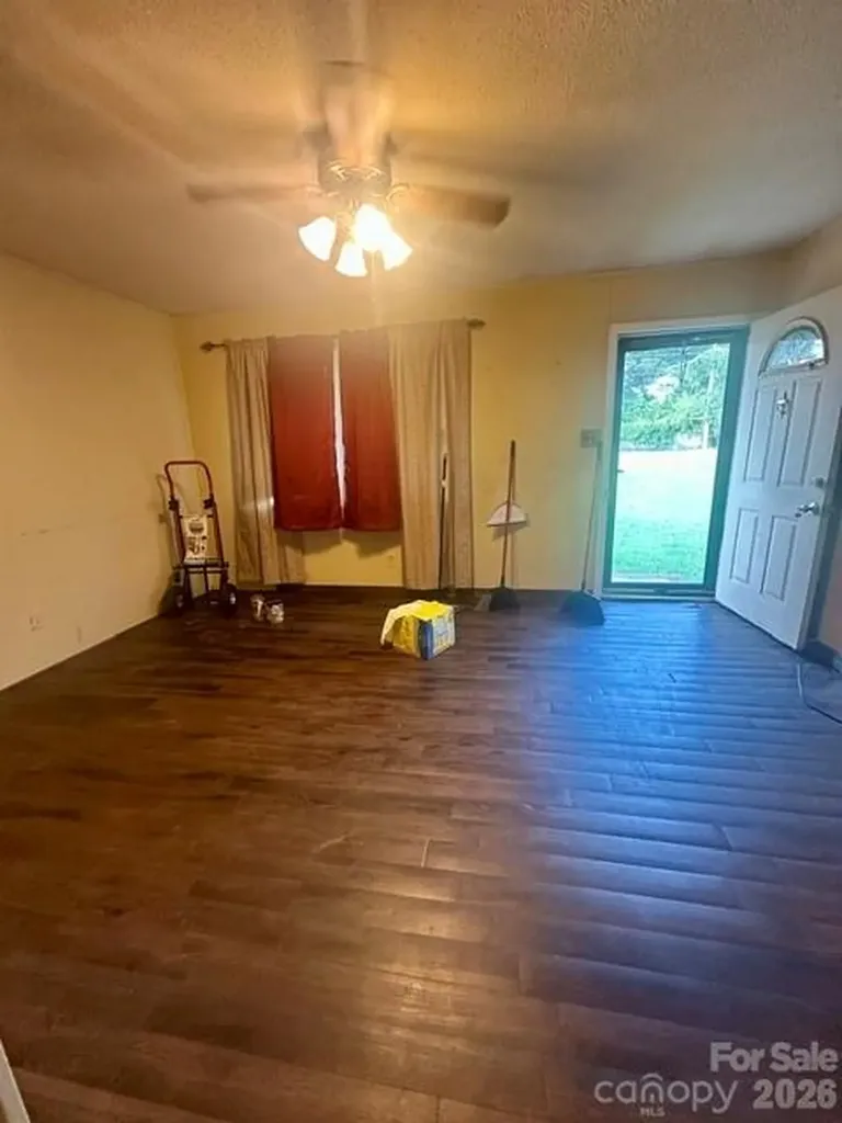 912 Old Hickory Grove Road Mount Holly NC 28120