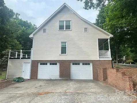 4116 Moss Brook Drive Winston Salem NC 27127