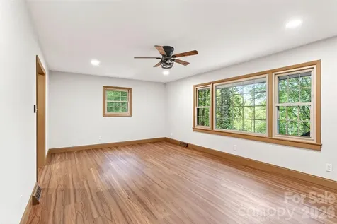 3781 S 226 Highway Bakersville NC 28705