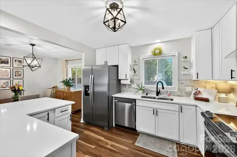 5907 Bluebonnet Road Charlotte NC 28212