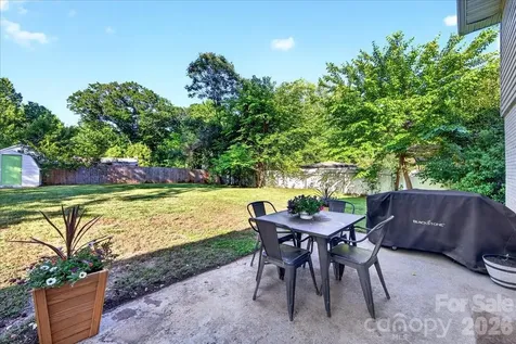 5907 Bluebonnet Road Charlotte NC 28212