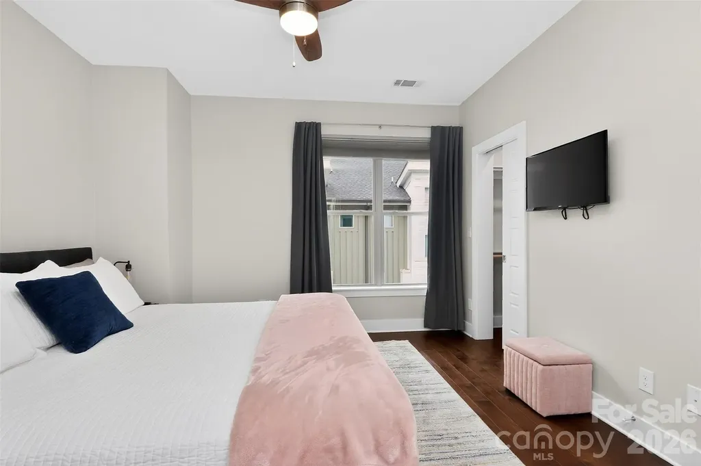 231 Doggett Street Charlotte NC 28203