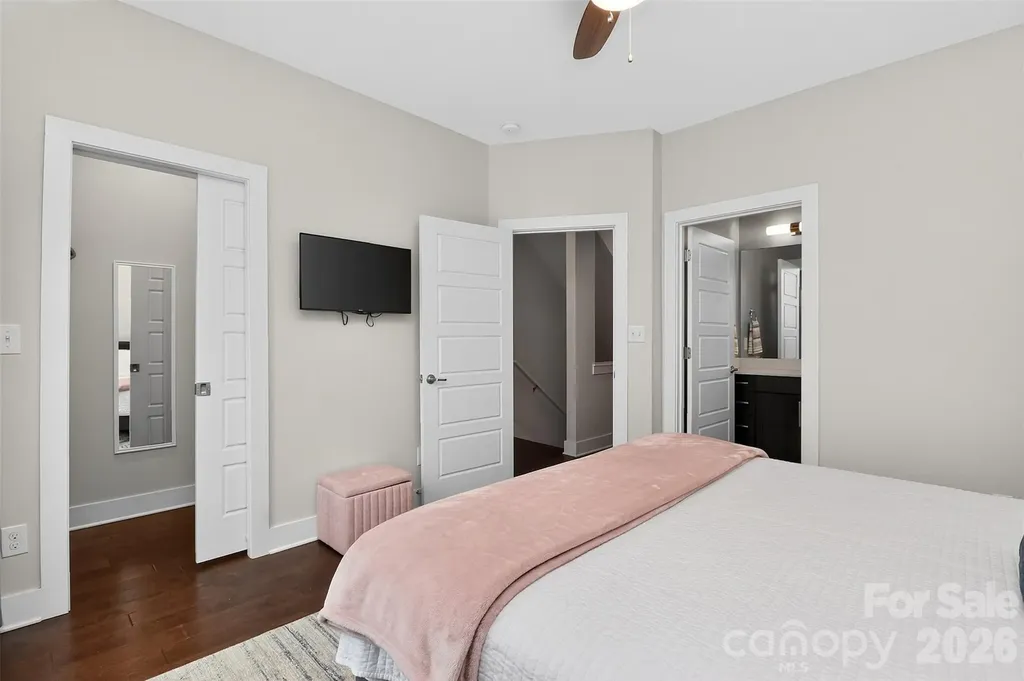 231 Doggett Street Charlotte NC 28203