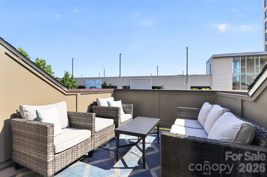 231 Doggett Street Charlotte NC 28203