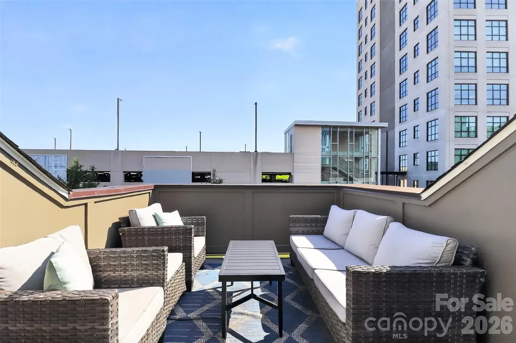 231 Doggett Street Charlotte NC 28203